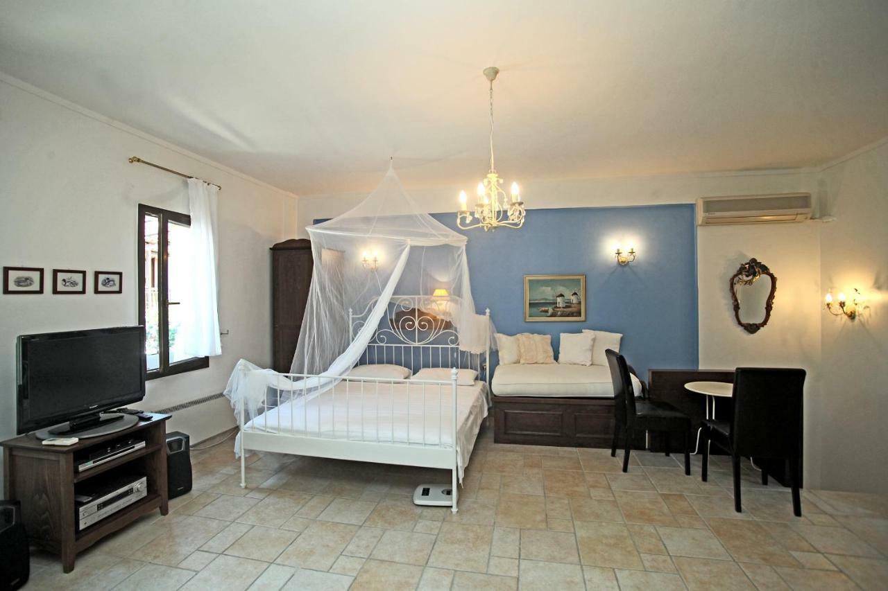 Beautiful Studio In Traditional Afytos Halkidiki-Uvc Sterilized Exterior foto